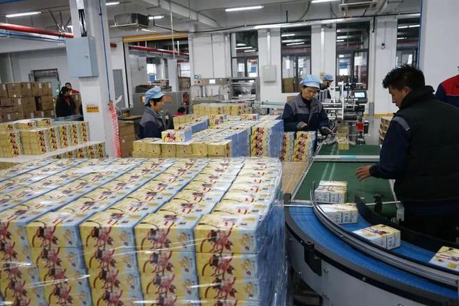 卡难求” 成爆款竟然是开化出品！麻将胡了2试玩网站哪吒卡牌 “一(图2)